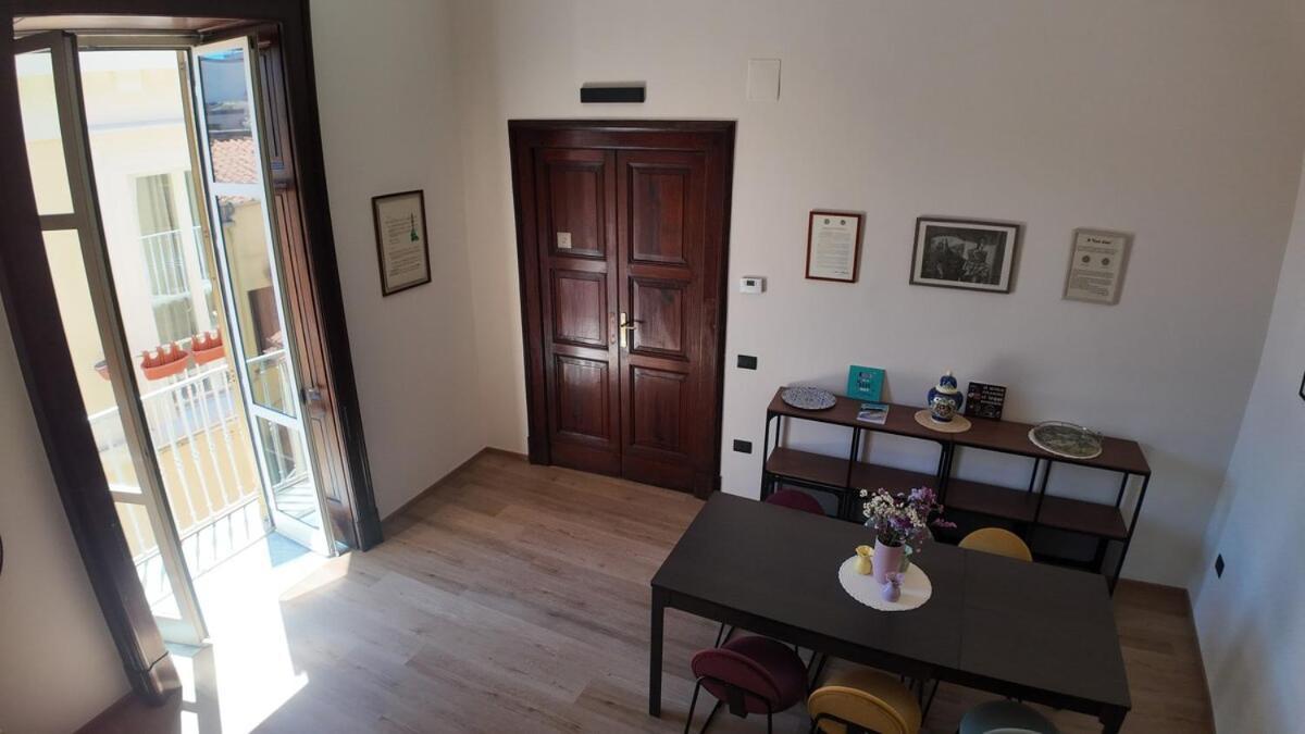 Casa Manu Nuovo Appartamento In Centro Storico Benewent Zewnętrze zdjęcie